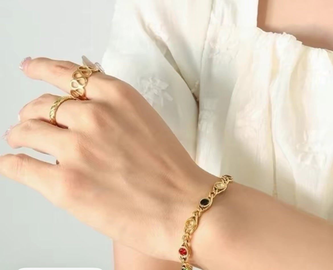 Jewelry Set Gold-Toned Necklace and Bracelet with Colorful Accents Featuring Red-Green & Black Stones